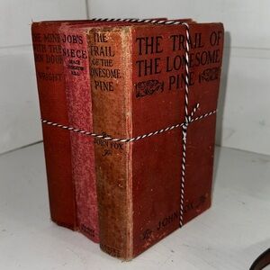 Vintage cloth bound book Christmas color stacks (3)